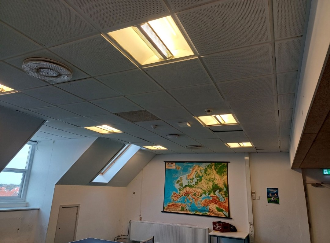 Gammel belysning på Skagen skole